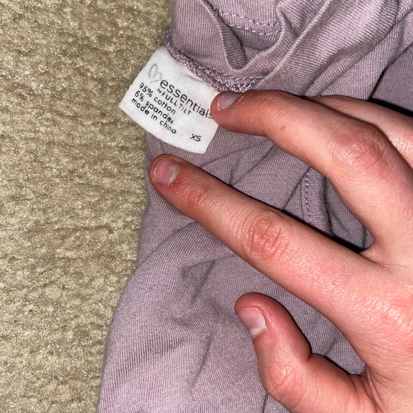 Cropped lavender high neck top. - Picture 2 of 2